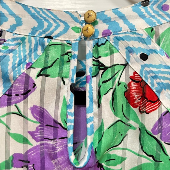 Vintage Multicolor Floral Blouse - Picture 6 of 9